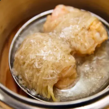Steamed Crabmeat Roll 蚧肉蒸面卷
