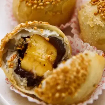 Banana Red Bean Roll 香蕉豆沙饼