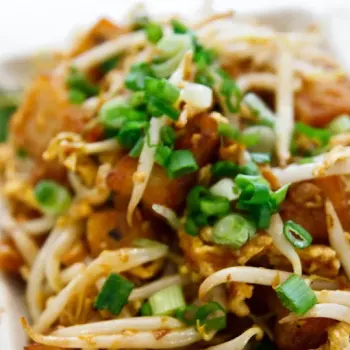 Fried Carrot Cake (Spicy) 香辣炒萝卜糕