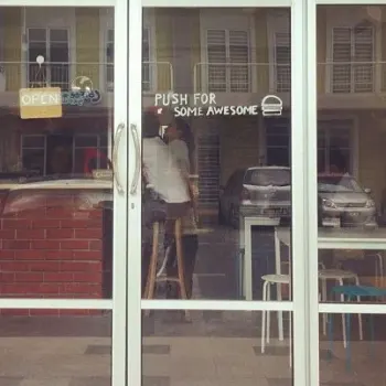 ric’s burgers