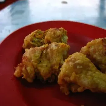 deep fried boneless chicken wing