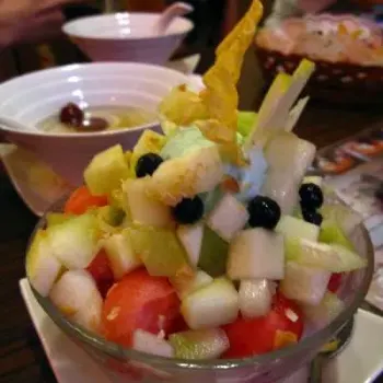 Summer Mago with Ice-Cream