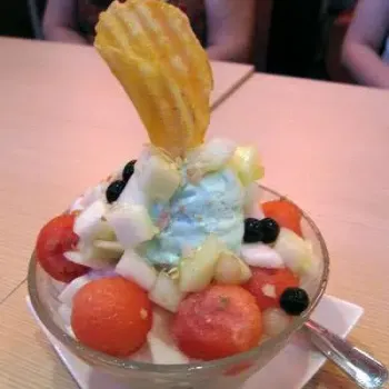 Summer Mago with Ice-Cream