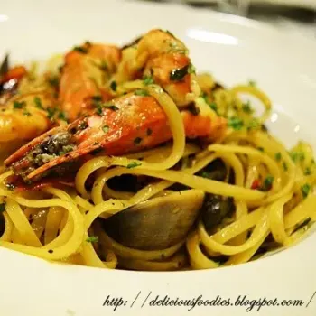 
Linguini del pescatore ( The Fisherman's Pasta )