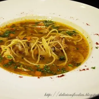 
Zuppa di Pollo e fungi