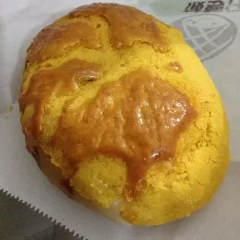 Custard Polo Bun