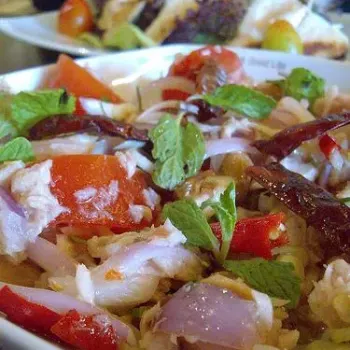 Thai Spicy Tuna Salad