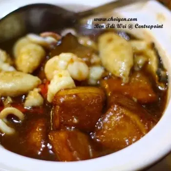 Claypot Seafood Beancurd