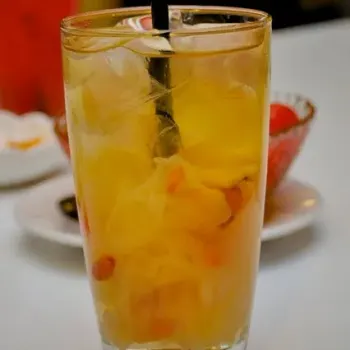 Chilled White Fungus and Dried Longan Drink