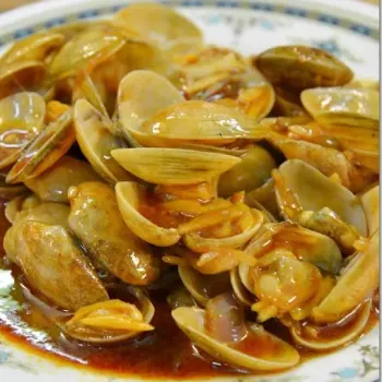 Stir Fried Clams (La La) in Spicy Sauce