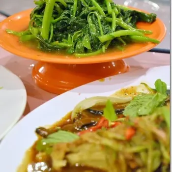 Stir-fried Sweet Potato Leaves