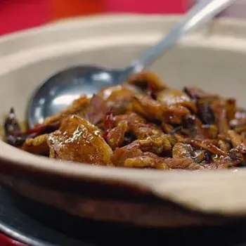 Fah Nam Yuk With Salted Fish