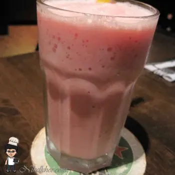 Strawberry Milkshakes