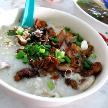Pig Intestine Porridge (猪肠粥)