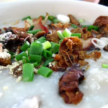 Pig Intestine Porridge (猪肠粥)