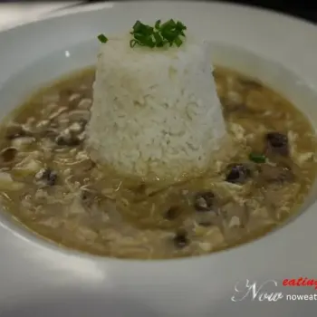 Ee Chee Loh Fun (鱼翅捞饭)