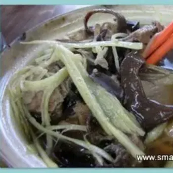 Claypot Chicken Wine