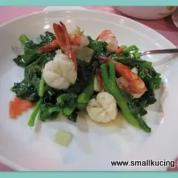 Stir-fried Kai Lan with Prawn