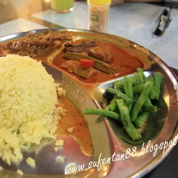 Nasi Kandar (印度黄饭)