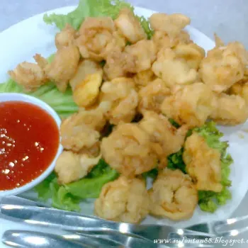 Deep-Fried Crispy Calamari