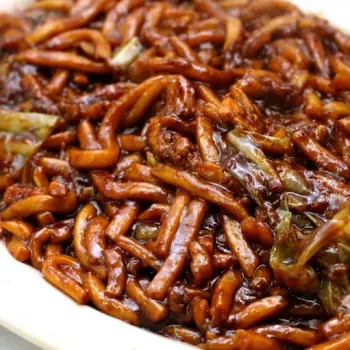 Fried Hokkien mee (炭炒福建面)