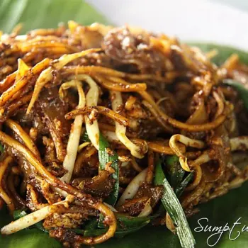 Fried Koay Teow  (炒果條面)