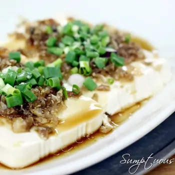 Homemade Bean curd with Shallot Oil (自制葱油豆腐)