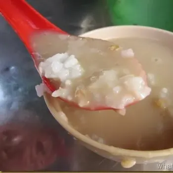 Bubur Kacang Hijau With Pulut