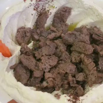 Creamy Hummus And Peppery Lamb