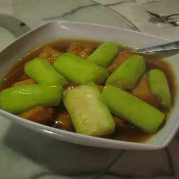 The Beancurd with Petola