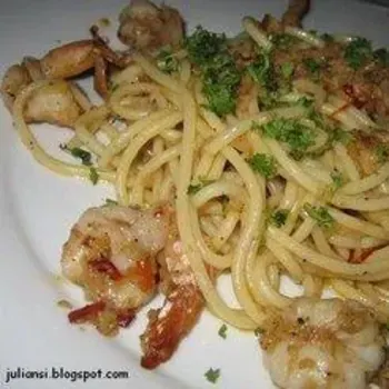 The aglio olio pasta with sauteed prawns