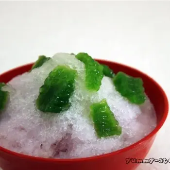 Cold version of Tapioca Jelly Bubur Cha Cha