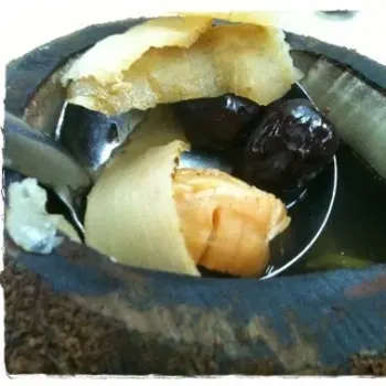 Double Stewed Coconut With Scallop