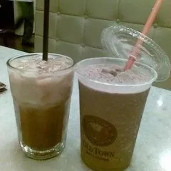 Xi Mut Milk Tea and Ice Blended Mocha