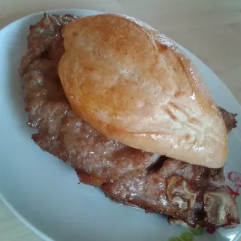 Pork Chop with Bun with drink