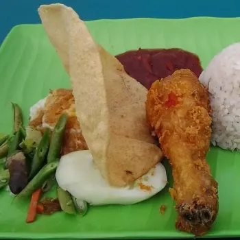 Nasi Lemak Berlauk