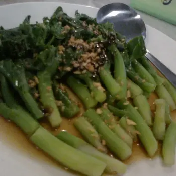 Blanched Hong Kong Kai Lan-with Oyster sauce and Garlic oil