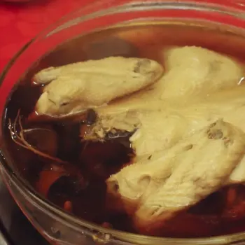Steamed Herbal Chicken in soup