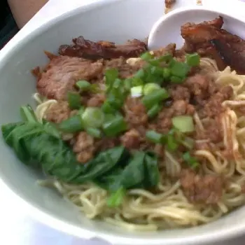 Kon Lor Wanton Mee