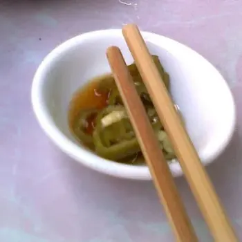 Green Pickled Chillies with Soy Sauce
