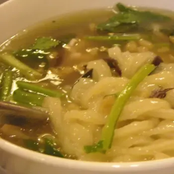 Noodle was very smooth, the clear soup was filled with Chinese Celery, Black Fungus, Pork and Squid