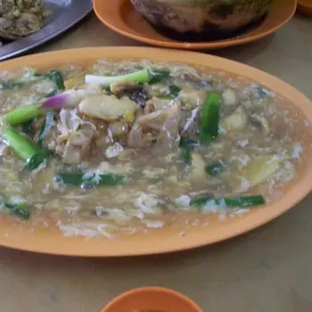 Sliced Snakehead Meat Fried Cantonese Stlye Noodle
