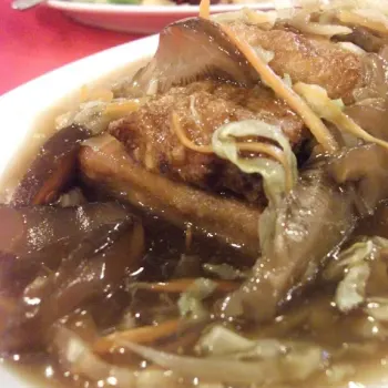 Tofu With Mushroom Slices
