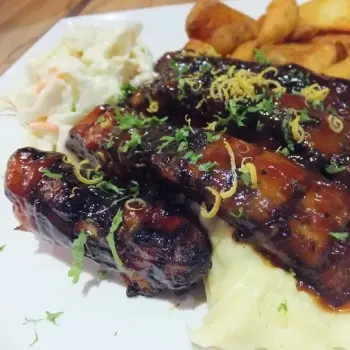 Bbq Pork Ribs Served With Fries & Coleslaw