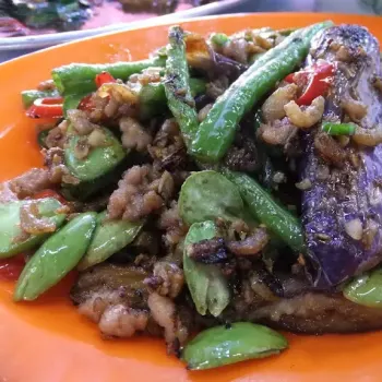 Four Heavenly King Veggies Of Petai, Long Beans, Brinjal And Minced Meal