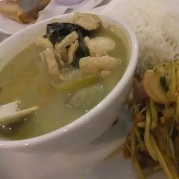 Green Curry Chicken Combo