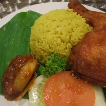 Nasi Bojari