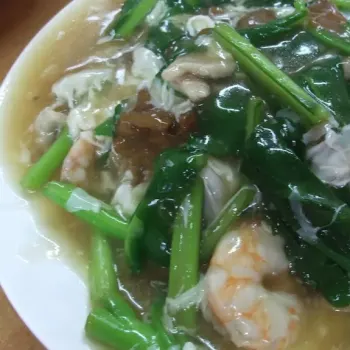 Cantonese Fried Koay Teow mixed with Beehun