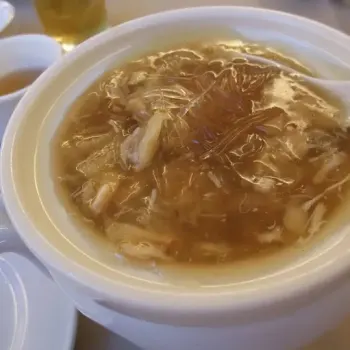 Braised Shark's Fin Soup with crab meat & Bamboo pith