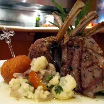 Arrosto Di Agnello Con Ragu Di Funghi